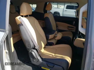2024 Kia Carnival EX with VIN KNDNC5H34R6399479, listed as a Copart auction lot 70980814 with 17,177 mi miles and Salvage Title. Bid and sale history available at carsss.com. Image 11.