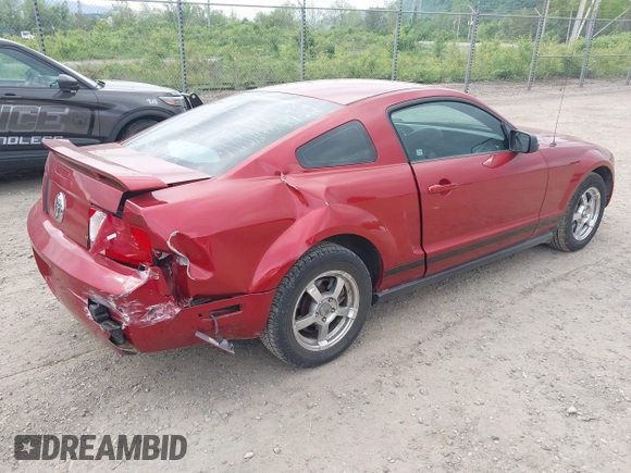 2005 Ford Mustang Deluxe с VIN 1ZVFT80N055208219, выставлен на аукционе IAAI как лот 42289150 с пробегом 144 434 миль миль и . История ставок и продаж доступна на DreamBid. Изображение 4.