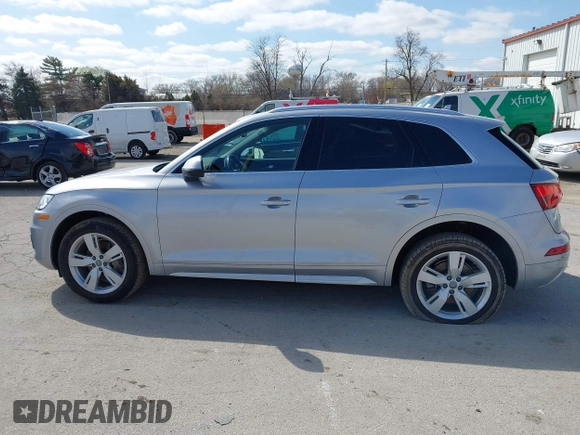 2018 Audi Q5 Premium Plus z VIN WA1BNAFY3J2234064, wystawiony jako IAAI lot #41923348 z przebiegiem 96 975 mil mil oraz . Historia ofert i sprzedaży dostępna na DreamBid. Obrazek 14.