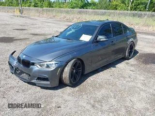 2018 BMW 3 Series 340i z VIN WBA8B3G57JNU36801, wystawiony jako IAAI lot #42524722 z przebiegiem 63 787 mil mil oraz . Historia ofert i sprzedaży dostępna na DreamBid. Obrazek 23.