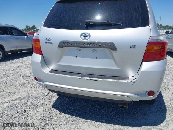 2008 Toyota Highlander Sport with VIN JTEDS43A782035038, listed as a IAAI auction lot 42038615 with 278,109 mi miles. Bid and sale history available at carsss.com. Image 6.