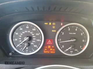 2011 BMW X6 50i z VIN 5UXFG8C56BLZ96125, wystawiony jako Copart lot #45690425 z przebiegiem 69 732 mil mil oraz Szkoda całkowita • Salvage title. Historia ofert i sprzedaży dostępna na DreamBid. Obrazek 9.