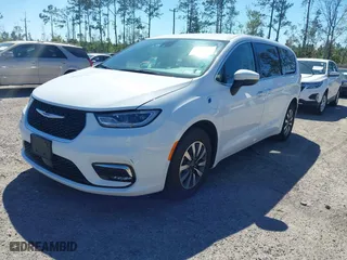 2023 Chrysler Pacifica Hybrid Touring L with VIN 2C4RC1L7XPR541005, listed as a IAAI auction lot 41860806 with 46,741 mi miles. Bid and sale history available at carsss.com. Image 18.