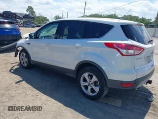 2014 Ford Escape SE with VIN 1FMCU0G93EUD22536, listed as a IAAI auction lot 42045733 with 145,983 mi miles. Bid and sale history available at carsss.com. Image 3.