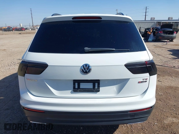 2018 Volkswagen Tiguan S with VIN 3VV0B7AX8JM076693, listed as a IAAI auction lot 42044886 with 109,660 mi miles and . Bid and sale history available at DreamBid. Image 16.