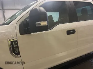 2019 Ford F-250 XL z VIN 1FT7W2B68KEF37148, wystawiony jako IAAI lot #42569097 z przebiegiem 201 085 mil mil oraz . Historia ofert i sprzedaży dostępna na DreamBid. Obrazek 8.