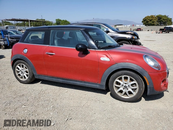2015 MINI Hardtop S z VIN WMWXP7C5XF2A34809, wystawiony jako Copart lot #60081645 z przebiegiem 31 876 mil mil oraz Szkoda całkowita • Salvage title. Historia ofert i sprzedaży dostępna na DreamBid. Obrazek 4.