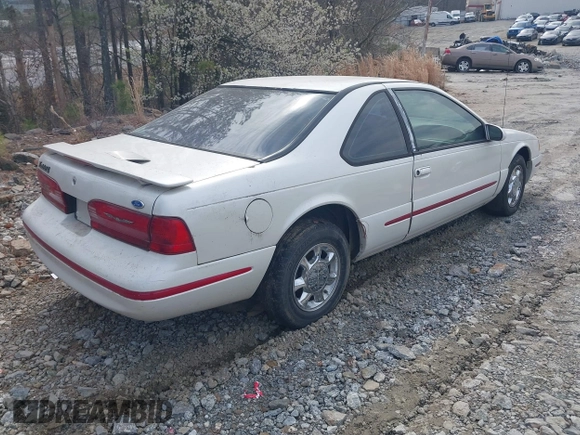 1997 Ford Thunderbird LX z VIN 1FALP62W6VH142784, wystawiony jako IAAI lot #41792883 z przebiegiem 244 300 mil mil oraz . Historia ofert i sprzedaży dostępna na DreamBid. Obrazek 4.