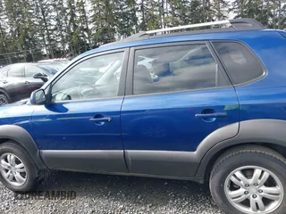 2007 Hyundai Tucson SE with VIN KM8JN12D77U502031, listed as a IAAI auction lot 41745106 with 131,668 mi miles. Bid and sale history available at carsss.com. Image 14.