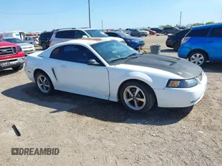 1999 Ford Mustang z VIN 1FAFP4049XF127763, wystawiony jako IAAI lot #41778262 z przebiegiem 179 836 mil mil oraz . Historia ofert i sprzedaży dostępna na DreamBid. Obrazek 1.