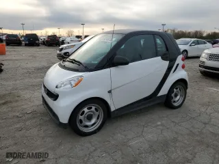 2014 Smart fortwo Pure with VIN WMEEJ3BA0EK757231, listed as a Copart auction lot 52346105 with NaN miles and Clean Title. Bid and sale history available at carsss.com. Image 1.