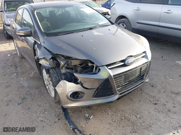 2012 Ford Focus Titanium with VIN 1FAHP3J2XCL421412, listed as a IAAI auction lot 41721565 with 117,632 mi miles. Bid and sale history available at carsss.com. Image 6.