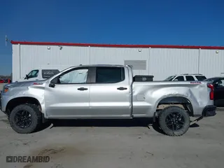 2019 Chevrolet Silverado 1500 Custom Trail Boss with VIN 3GCPYCEF2KG276295, listed as a IAAI auction lot 41376338 with 68,336 mi miles. Bid and sale history available at carsss.com. Image 15.