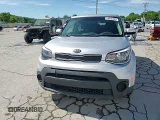 2019 Kia Soul z VIN KNDJN2A2XK7022907, wystawiony jako Copart lot #56660305 z przebiegiem 42 822 mil mil oraz Szkoda całkowita • Salvage title. Historia ofert i sprzedaży dostępna na DreamBid. Obrazek 13.
