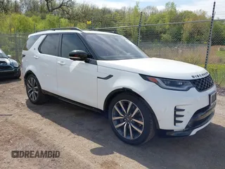 2021 Land Rover Discovery z VIN SALRT4RUXM2449829, wystawiony jako IAAI lot #42207245 z przebiegiem 54 328 mil mil oraz . Historia ofert i sprzedaży dostępna na DreamBid. Obrazek 1.