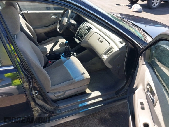 2002 Honda Accord LX with VIN 1HGCG554X2A173346, listed as a IAAI auction lot 42503168 with 235,249 mi miles and . Bid and sale history available at DreamBid. Image 5.