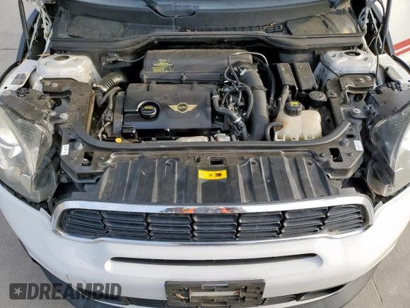 2014 MINI Countryman S with VIN WMWZC3C53EWT01161, listed as a Copart auction lot 50586965 with 151,813 mi miles and Salvage Title. Bid and sale history available at DreamBid. Image 12.