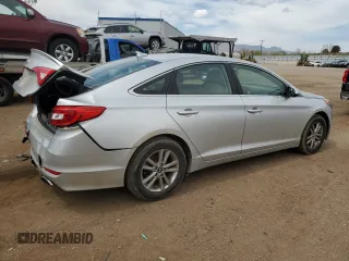 2017 Hyundai Sonata 2.4L z VIN 5NPE24AFXHH460582, wystawiony jako Copart lot #53446025 z przebiegiem 119 371 mil mil oraz Szkoda całkowita • Salvage title. Historia ofert i sprzedaży dostępna na DreamBid. Obrazek 3.