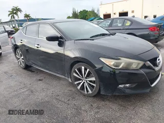 2016 Nissan Maxima SR z VIN 1N4AA6AP9GC428938, wystawiony jako IAAI lot #42419663 z przebiegiem 121 501 mil mil oraz . Historia ofert i sprzedaży dostępna na DreamBid. Obrazek 1.
