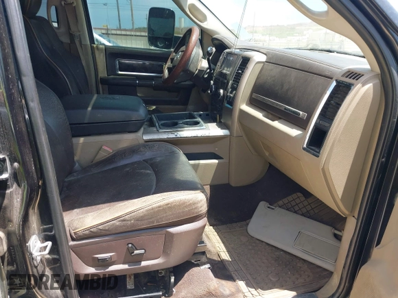 2011 Dodge Ram 2500 SLT with VIN 3D7UT2HLXBG567940, listed as a IAAI auction lot 42113785 with 341,355 mi miles. Bid and sale history available at carsss.com. Image 5.