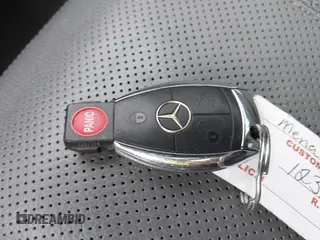2007 Mercedes-Benz S 550 with VIN WDDNG86X87A130574, listed as a IAAI auction lot 41446793 with 130,606 mi miles and . Bid and sale history available at DreamBid. Image 11.