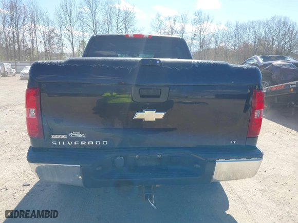 2008 Chevrolet Silverado 1500 LTZ with VIN 2GCEK133381166105, listed as a IAAI auction lot 41877995 with 224,953 mi miles. Bid and sale history available at carsss.com. Image 16.
