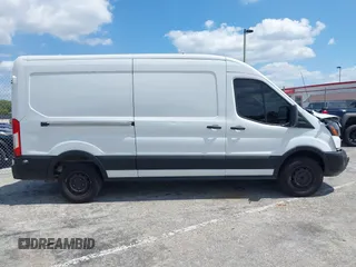 2019 Ford Transit with VIN 1FTBW2CM0KKB59593, listed as a IAAI auction lot 41961520 with 136,094 mi miles and . Bid and sale history available at carsss.com. Image 13.