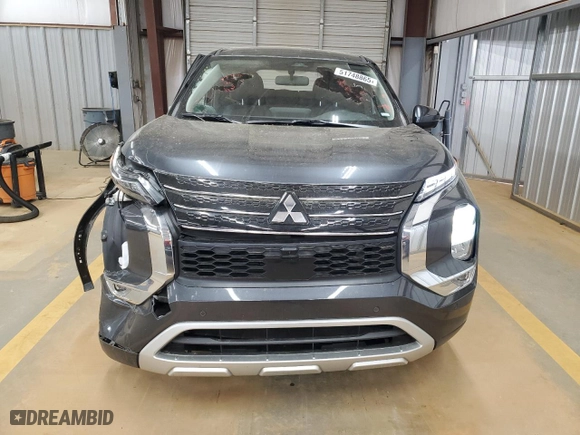 2024 Mitsubishi Outlander SE with VIN JA4J3VA8XRZ068046, listed as a Copart auction lot 51748865 with 19,910 mi miles and Salvage Title. Bid and sale history available at carsss.com. Image 5.
