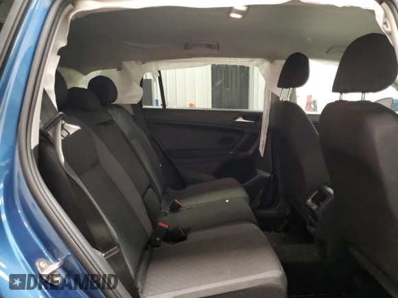 2018 Volkswagen Tiguan S z VIN 3VV0B7AX9JM034033, wystawiony jako Copart lot #43441295 z przebiegiem 127 719 mil mil oraz Szkoda całkowita • Salvage title. Historia ofert i sprzedaży dostępna na DreamBid. Obrazek 11.