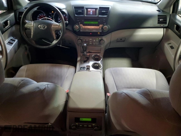 2010 Toyota Highlander Sport z VIN 5TDEK3EH9AS004076, wystawiony jako Copart lot #56368405 z przebiegiem 141 413 mil mil oraz Szkoda całkowita • Salvage title. Historia ofert i sprzedaży dostępna na DreamBid. Obrazek 8.