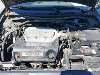 2008 Honda Accord EX with VIN 1HGCP36738A013380, listed as a IAAI auction lot 41846583 with 254,741 mi miles and . Bid and sale history available at DreamBid. Image 10.
