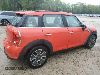 2011 MINI Countryman S with VIN WMWZC5C57BWL53612, listed as a Copart auction lot 52101125 with 120,723 mi miles and Clean Title. Bid and sale history available at DreamBid. Image 3.