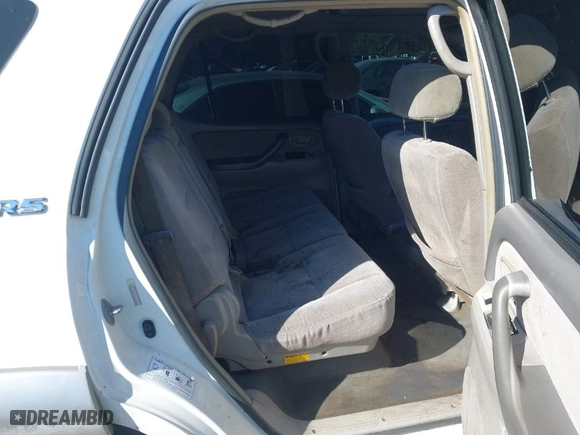 2004 Toyota Sequoia SR5 with VIN 5TDZT34A44S211112, listed as a IAAI auction lot 41621492 with 311,983 mi miles. Bid and sale history available at carsss.com. Image 8.