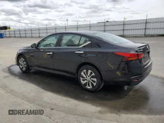 2021 Nissan Altima 2.5 S with VIN 1N4BL4BV6MN390228, listed as a Copart auction lot 52254655 with 62,917 mi miles and Clean Title. Bid and sale history available at carsss.com. Image 2.