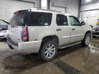 2007 GMC Yukon Denali z VIN 1GKFK638X7J151025, wystawiony jako Copart lot #57663755 z przebiegiem 229 754 mil mil oraz Tytuł czysty. Historia ofert i sprzedaży dostępna na DreamBid. Obrazek 3.