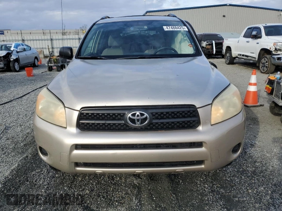 2007 Toyota RAV4 with VIN JTMZD33V276044111, listed as a Copart auction lot 47488425 with 311,477 mi miles and Salvage Title. Bid and sale history available at carsss.com. Image 5.