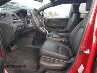 2024 Honda Odyssey Sport with VIN 5FNRL6H74RB070621, listed as a Copart auction lot 82779044 with 1,025 mi miles and Salvage Title. Bid and sale history available at DreamBid. Image 7.
