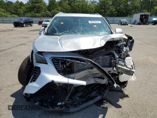 2022 Cadillac XT4 AWD Luxury with VIN 1GYFZBR45NF118075, listed as a Copart auction lot 58654423 with 1,982 mi miles and . Bid and sale history available at carsss.com. Image 5.