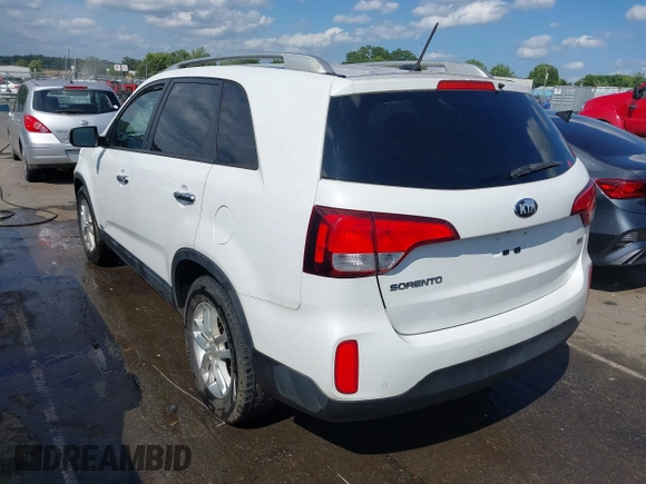2015 Kia Sorento LX with VIN 5XYKTDA6XFG551064, listed as a IAAI auction lot 42536365 with 166,050 mi miles and . Bid and sale history available at DreamBid. Image 3.
