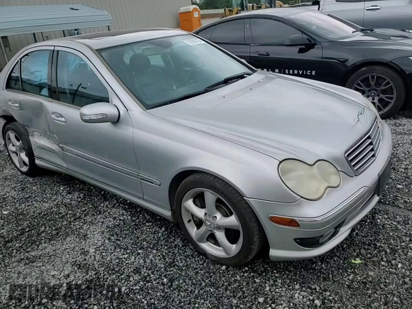 2005 Mercedes-Benz C 230 Kompressor with VIN WDBRF40J25F667368, listed as a Copart auction lot 59930135 with 149,996 mi miles and Salvage title. Bid and sale history available at DreamBid. Image 13.