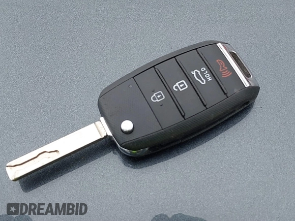2020 Kia Optima SE z VIN 5XXGT4L35LG423369, wystawiony jako IAAI lot #41724608 z przebiegiem 91 464 mil mil oraz . Historia ofert i sprzedaży dostępna na DreamBid. Obrazek 11.