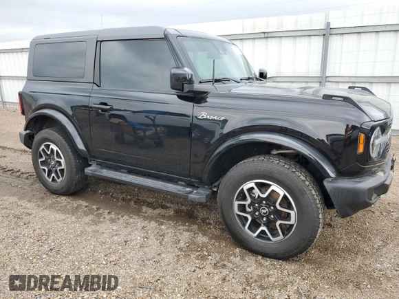 2023 Ford Bronco with VIN 1FMDE5AH4PLB13846, listed as a Copart auction lot 53741085 with 19,231 mi miles and Salvage title. Bid and sale history available at DreamBid. Image 4.