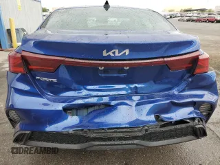 2024 Kia Forte LXS with VIN 3KPF24AD9RE726974, listed as a Copart auction lot 76948224 with 18,028 mi miles and Clean Title. Bid and sale history available at carsss.com. Image 6.