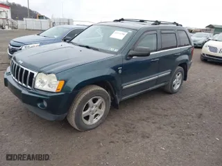 2005 Jeep Grand Cherokee Limited with VIN 1J8HR58275C551584, listed as a IAAI auction lot 41754290 with NaN miles. Bid and sale history available at carsss.com. Image 2.
