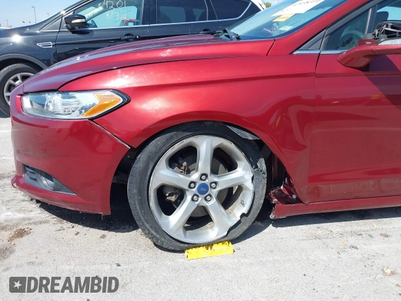 2014 Ford Fusion SE with VIN 3FA6P0HD0ER391323, listed as a IAAI auction lot 42038310 with 101,422 mi miles and . Bid and sale history available at carsss.com. Image 6.
