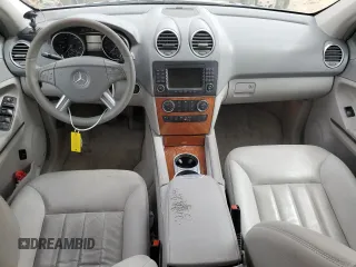 2006 Mercedes-Benz M 350 with VIN 4JGBB86E06A063702, listed as a Copart auction lot 49534645 with 131,073 mi miles and Clean Title. Bid and sale history available at DreamBid. Image 8.