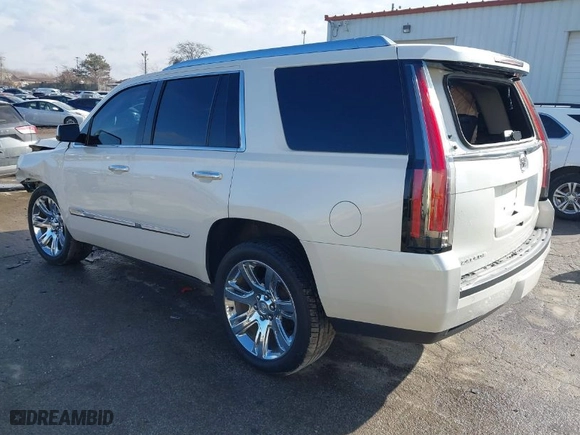 2015 Cadillac Escalade Luxury with VIN 1GYS4BKJ4FR245431, listed as a IAAI auction lot 41525919 with 120,429 mi miles. Bid and sale history available at carsss.com. Image 3.