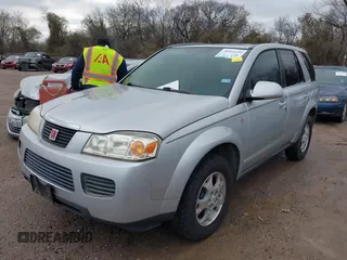 2006 Saturn VUE z VIN 5GZCZ53476S832848, wystawiony jako IAAI lot #38604450 z przebiegiem 196 954 mil mil oraz . Historia ofert i sprzedaży dostępna na DreamBid. Obrazek 2.