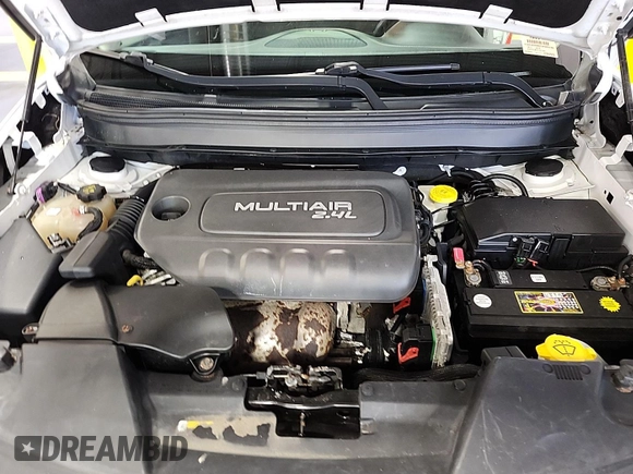 2015 Jeep Cherokee Sport with VIN 1C4PJMAB8FW685146, listed as a IAAI auction lot 42842417 with 130,325 mi miles and . Bid and sale history available at DreamBid. Image 24.