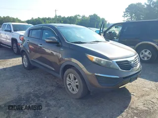 2011 Kia Sportage LX with VIN KNDPBCA20B7072742, listed as a IAAI auction lot 42545517 with 304,558 mi miles and . Bid and sale history available at DreamBid. Image 1.